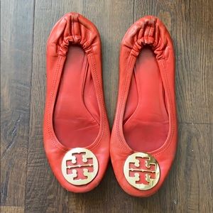 Tory Burch coral flats